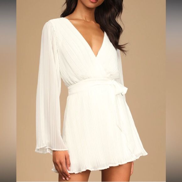 NWT! Embrace Your Beauty Ivory‎ Pleated Long Sleeve Skort Romper - Picture 12 of 12